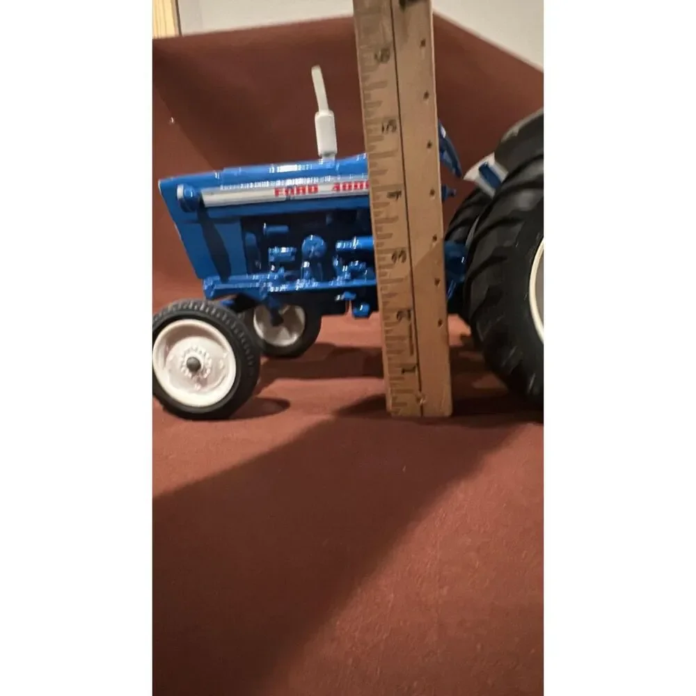 Ertl Ford 4000 Wide- Front Tractor w/ 3-Point Hitch 1/16